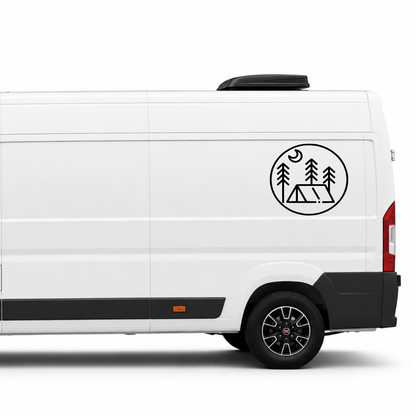 Camping Logo Aufkleber mit Zelt & Wald – Outdoor Sticker für Wohnmobil, Camper & Van aus ORACAL® Folie